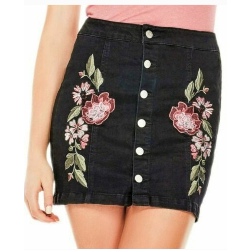 Guess Black Floral Embroidered Denim Skirt Button down